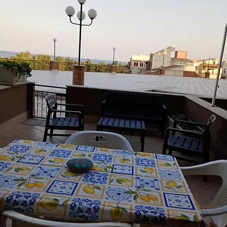 Sicilian Vibes גיארדיני נאקסוס